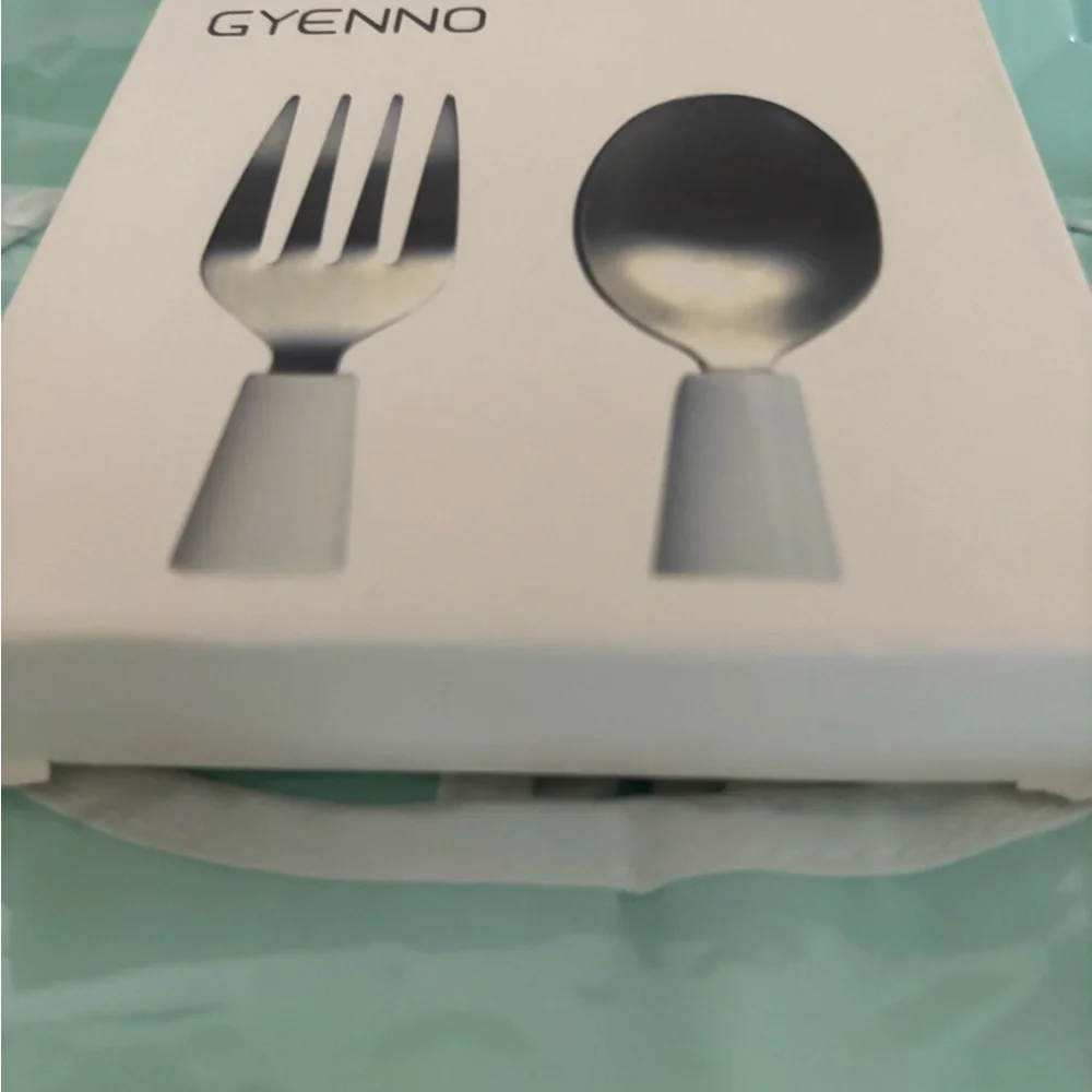 Gyenno Tremor Assistance Spoon and Fork Set - Picture 5 of 5
